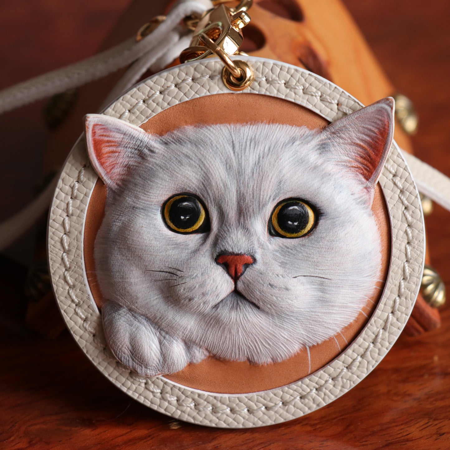 Custom Round Leather Pet Portraits - Handcrafted Pet Sculpture Keychain Collection.