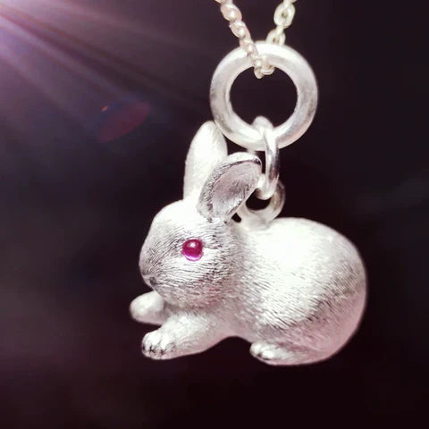 From Silver to Bunny Bliss: Mastering the Art of Pet Memorial Jewelry