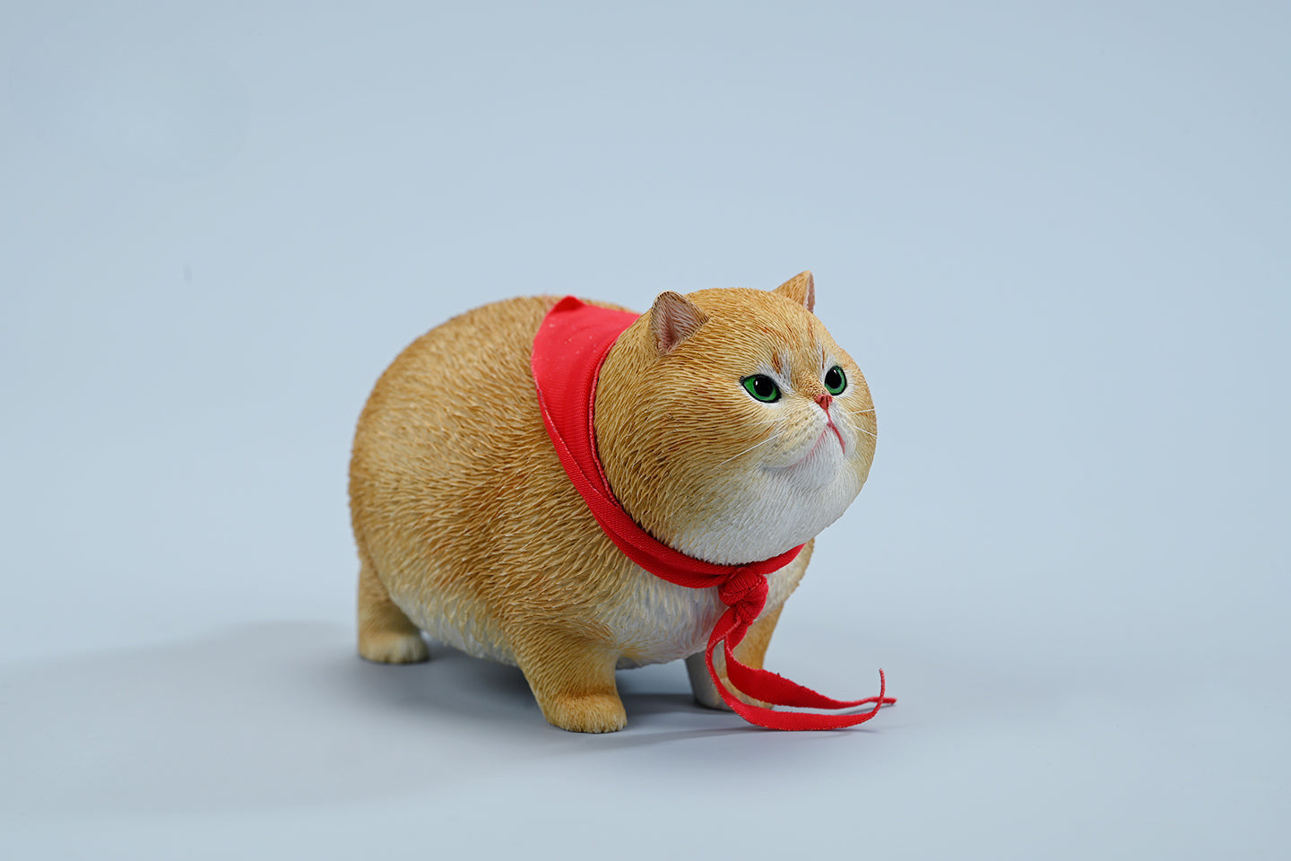  A collection of 1/6 Fat Cat 5.0 Models featuring four charming cat figurines in different colors, each adorned with a red scarf. The figurines showcase detailed expressions and fur textures, perfect for cat lovers and collectors.