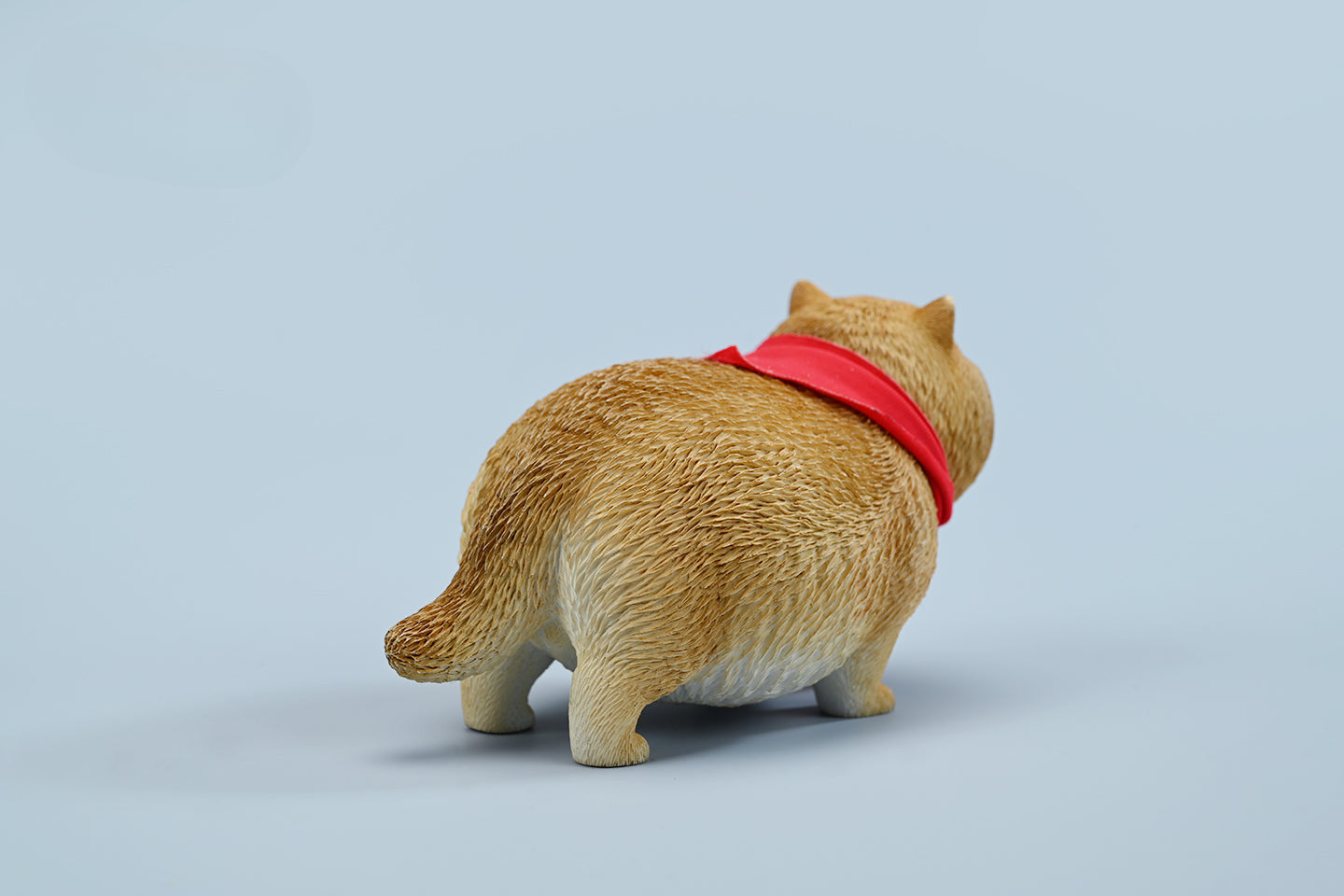  A collection of 1/6 Fat Cat 5.0 Models featuring four charming cat figurines in different colors, each adorned with a red scarf. The figurines showcase detailed expressions and fur textures, perfect for cat lovers and collectors.