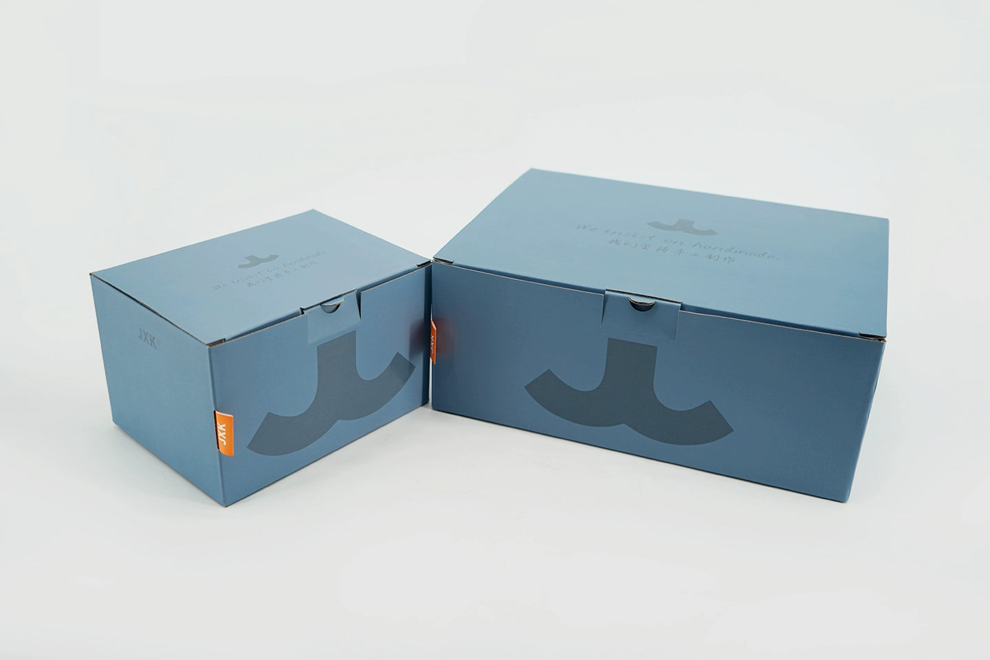 A highly detailed Catragon Figurine featuring a white feline with dragon-like features, including pastel green fur accents and delicate horns. This resin-crafted fantasy cat-dragon hybrid is an artistic and whimsical collectible. Ideal for display or as a gift for cat lovers and fantasy enthusiasts.