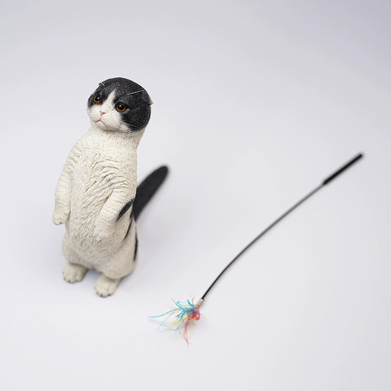 1/6 Scale Scottish Fold Cat Model 2.0 – Adorable Cat Figurine with Toy Wand.