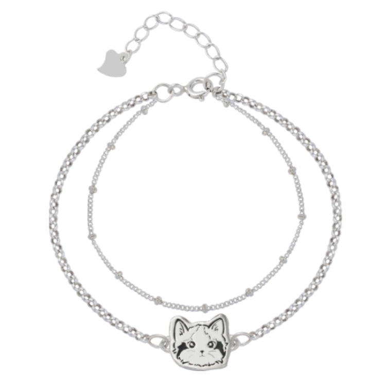 Custom Pet Portrait Bracelet made of S925 silver with detailed charm featuring a pet’s face, adorned with pearls. Handcrafted, personalized jewelry piece ideal for pet lovers, available in various styles. Perfect as a pet memorial or a unique gift.