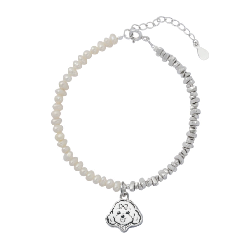 Custom Pet Portrait Bracelet made of S925 silver with detailed charm featuring a pet’s face, adorned with pearls. Handcrafted, personalized jewelry piece ideal for pet lovers, available in various styles. Perfect as a pet memorial or a unique gift.