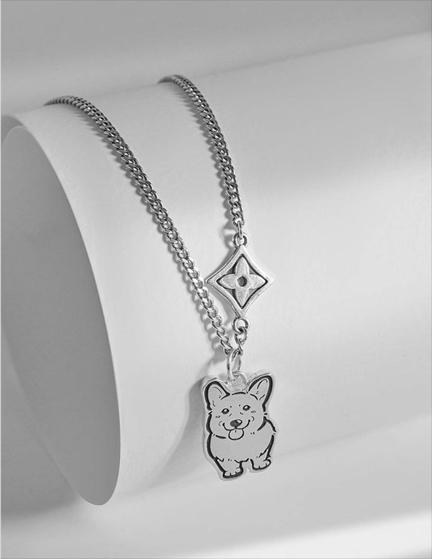 Custom Pet Portrait Necklace made from S925 silver, featuring a detailed charm with a pet’s face or full-body image. Handcrafted and personalized, this necklace is a unique piece of jewelry perfect for pet lovers. Ideal as a memorial keepsake or a thoughtful gift, available in various styles.