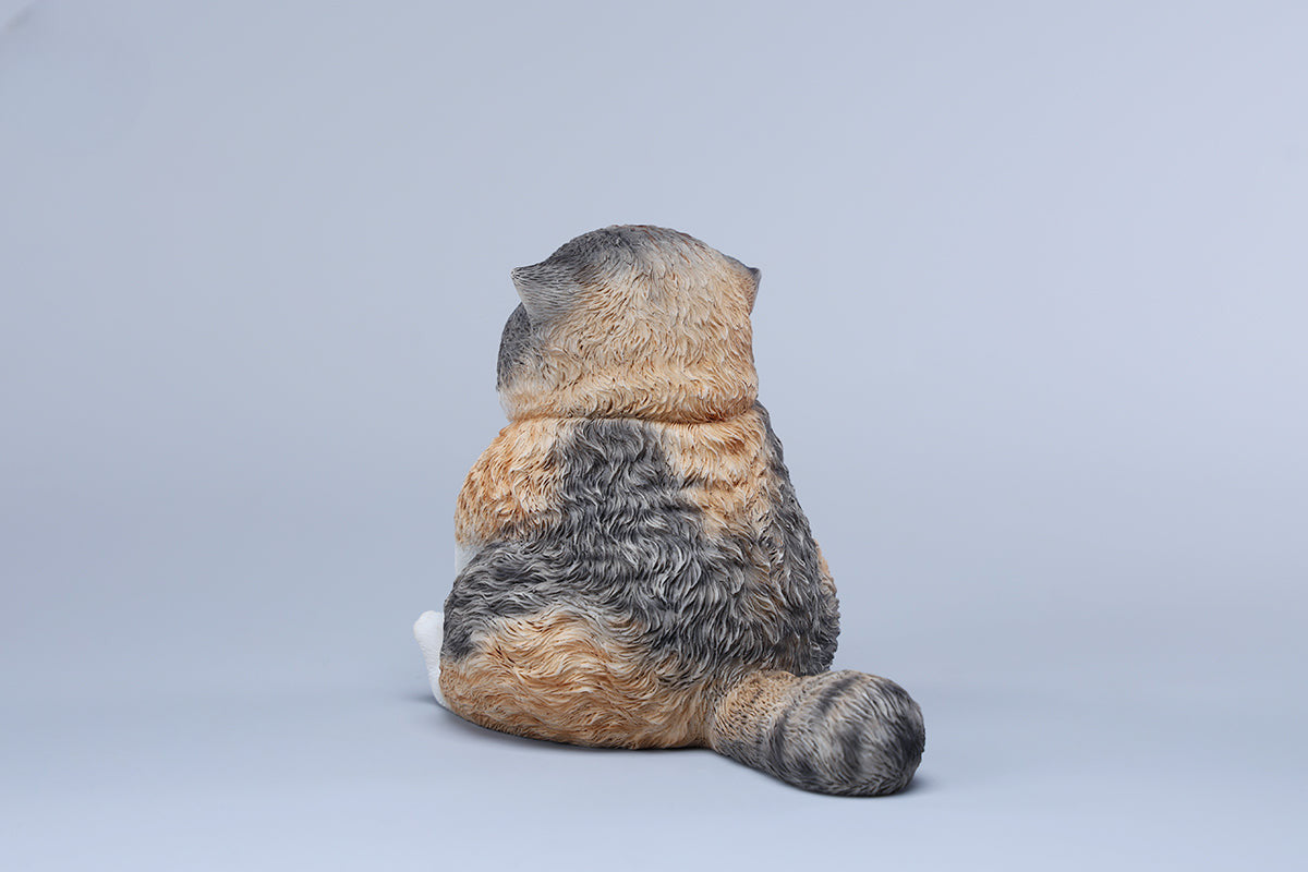 A set of three adorable Dazed Cat Model Ornaments featuring lifelike details and a cute, dazed expression. The models come in three colors: calico, gray, and orange. Each cat is depicted in a seated position, showcasing intricate fur textures and expressive eyes. Perfect for cat lovers and collectors.