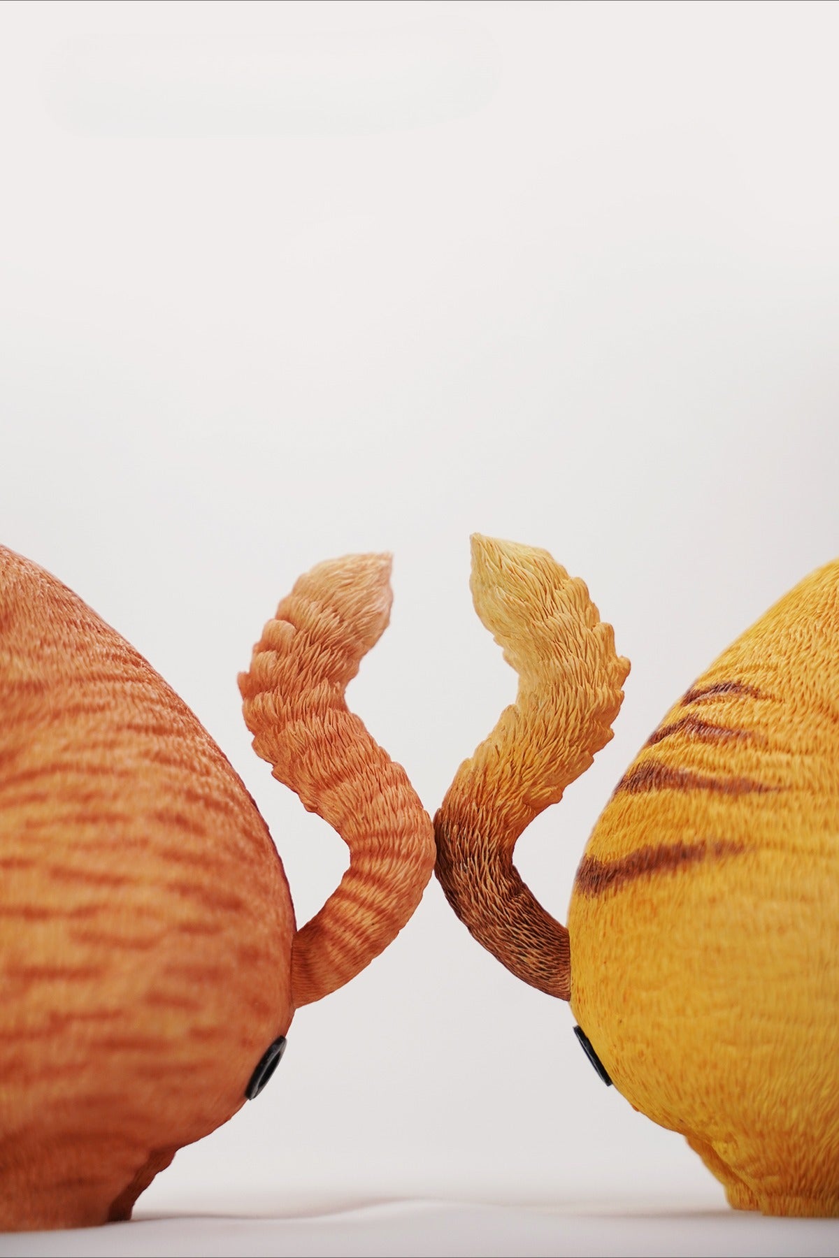 This ElectroCat Charging Station Figurine features a cute cat with a charging pump made from high-quality vinyl. The charging platform adds functionality, allowing the figurine to light up, making it a unique home decor piece and interactive collectible for cat lovers and collectors.