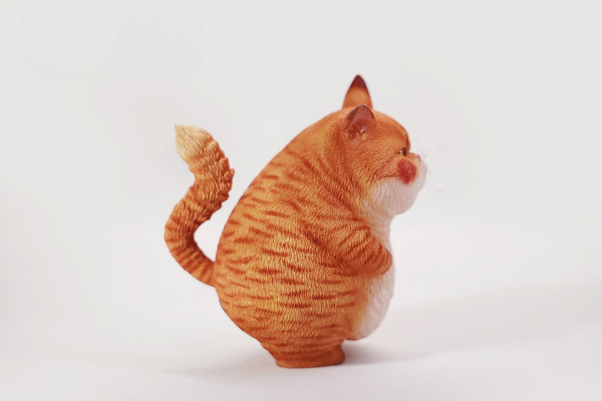 This ElectroCat Charging Station Figurine features a cute cat with a charging pump made from high-quality vinyl. The charging platform adds functionality, allowing the figurine to light up, making it a unique home decor piece and interactive collectible for cat lovers and collectors.