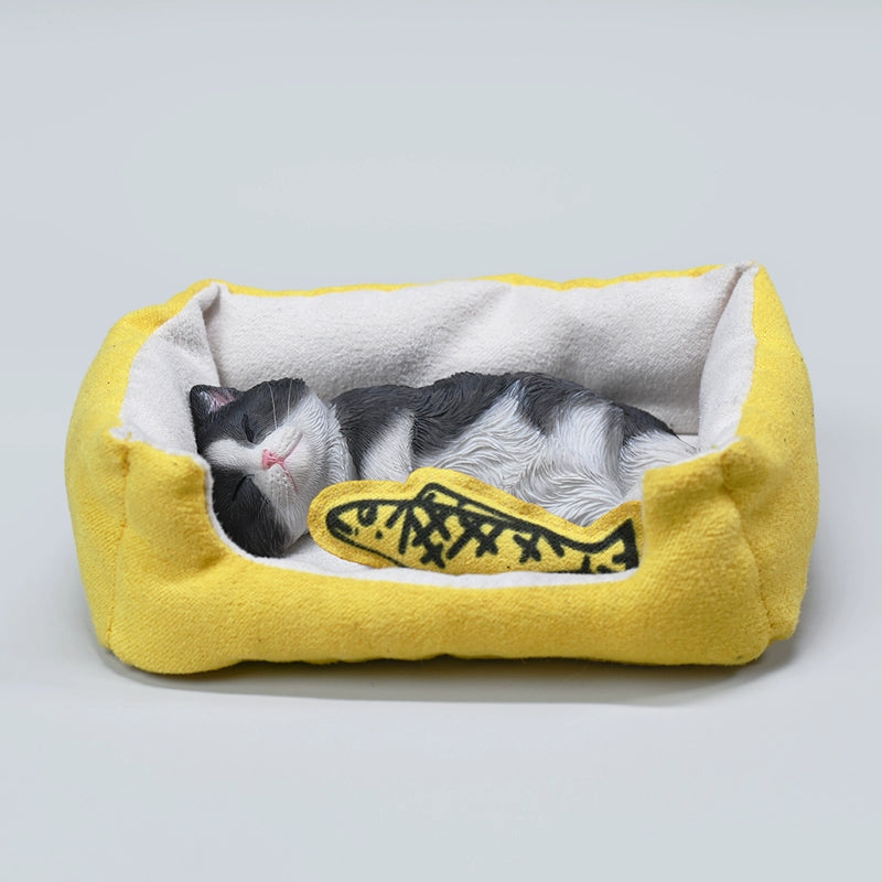 1/6 Lethargic Cat 8.0 Model - Adorable Cat Figurine with Sleeping Pad and Salted Fish Pillow.