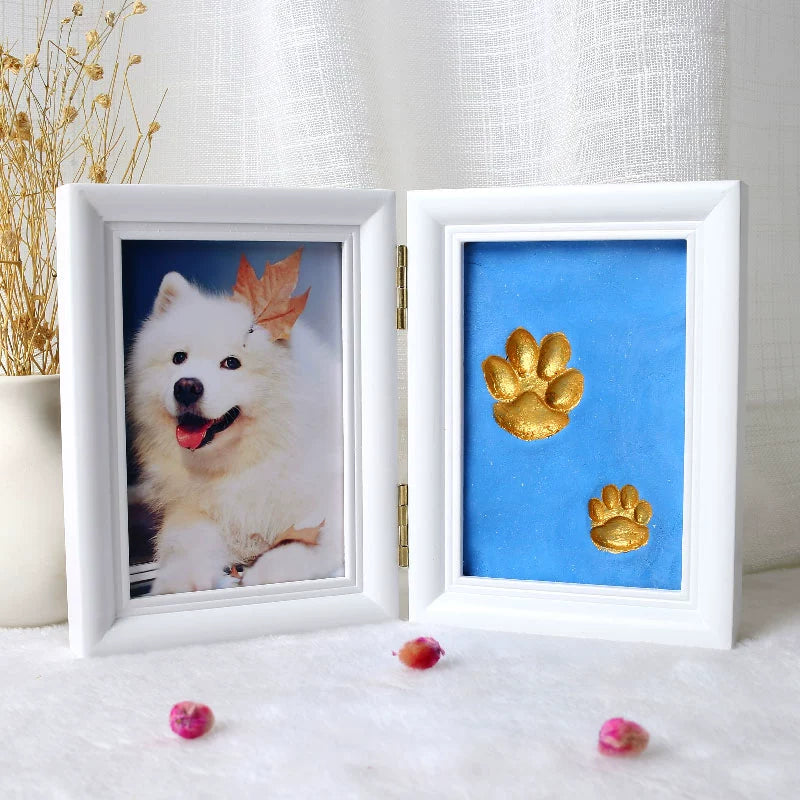  Custom Pet Paw Print Photo Frame featuring a personalized pet photo and golden paw print, made from high-quality pine wood. A beautiful keepsake to honor and remember beloved pets, extending the connection between pet and owner, and perfect as a memorial tribute or thoughtful pet lover gift.